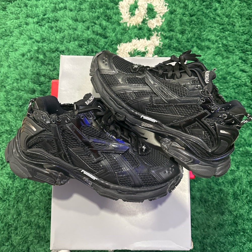 Balenciaga Runners !
